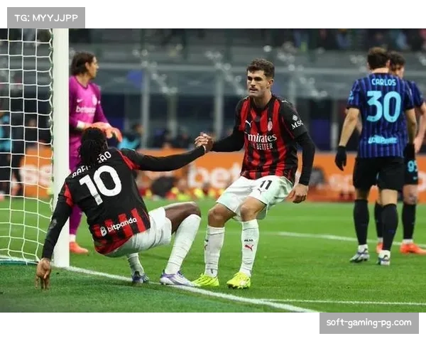 AC米兰训练基地向媒体开放，莱奥与普利西奇参加全队合练